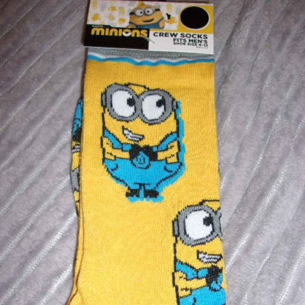 New Universal Studios Minion Socks Crew 6-12
